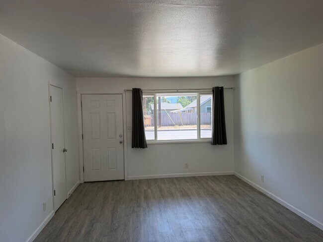Foto del edificio - 214 N 55th St