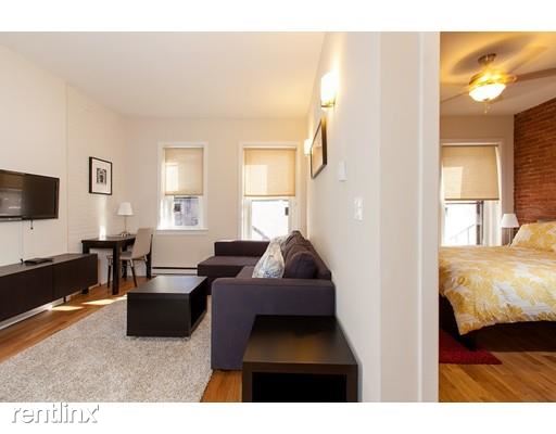 Primary Photo - 304 Newbury St
