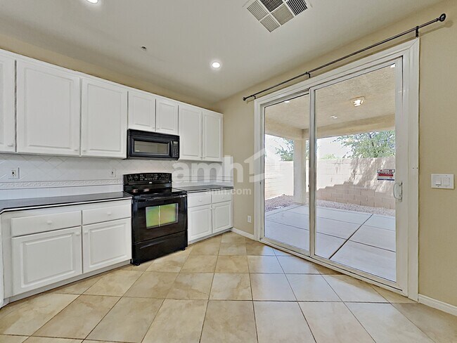 Foto del edificio - 174 Cloud Cover Ave