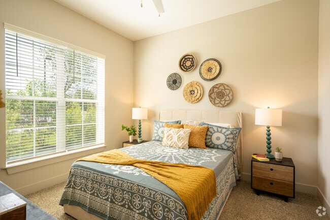 1BR, 1BA - Bedroom - Triton Glen