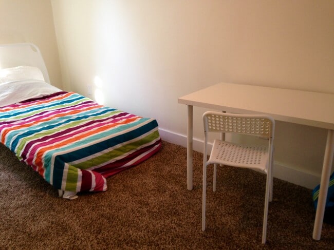 Building Photo - 5459 Fair Oaks St