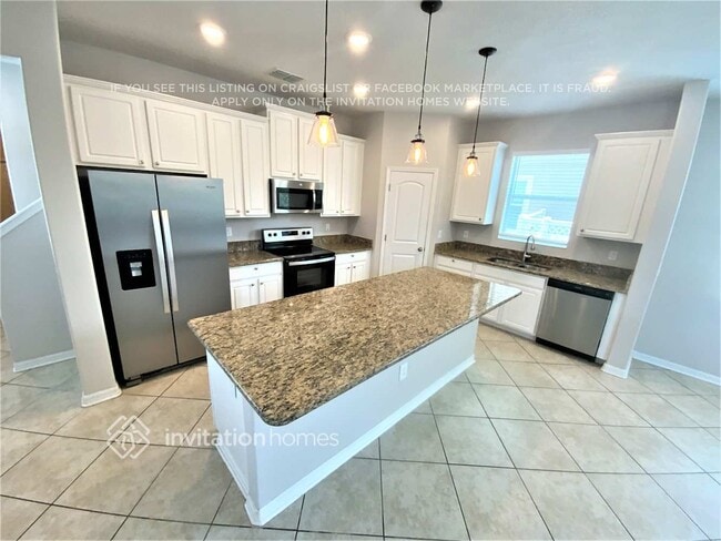 Building Photo - 6830 Little Blue Ln