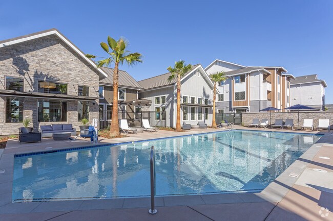 Piscina - Gateway Station Apartments