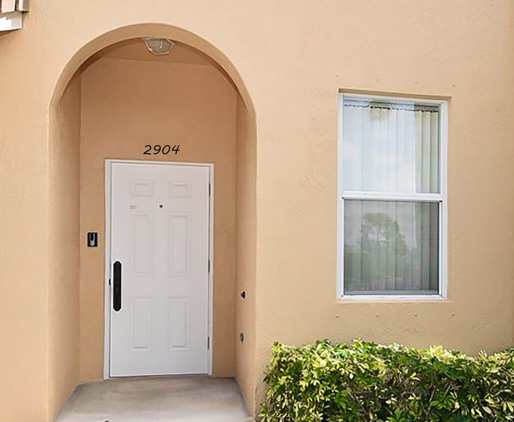Foto principal - 2900 Crestwood Ter
