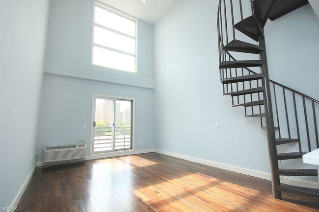 Foto del edificio - 2324 Broadway