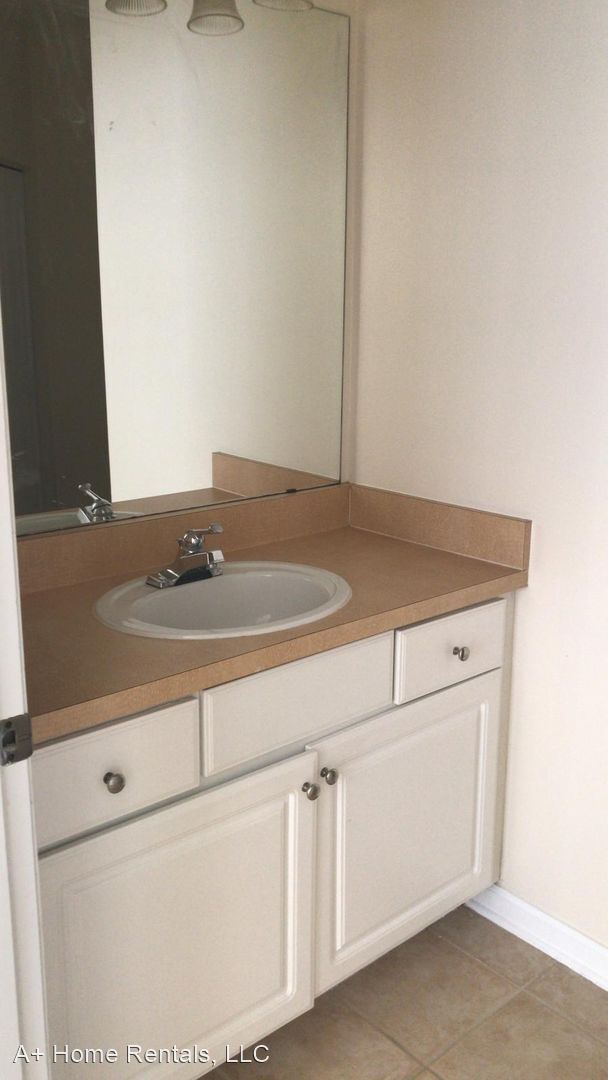 Foto del edificio - 1 br, 1 bath House - 12843 Madison Pointe ...