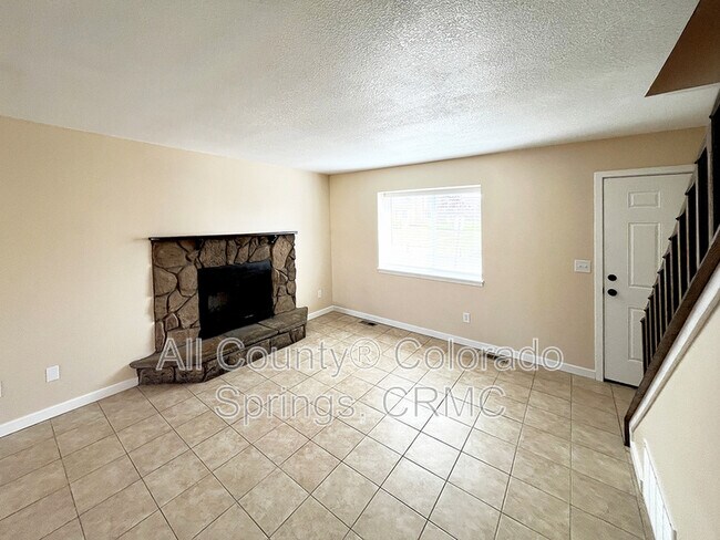 Foto del edificio - 3074 Starlight Cir