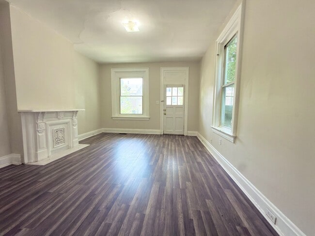 Foto del edificio - 1030 Considine Ave