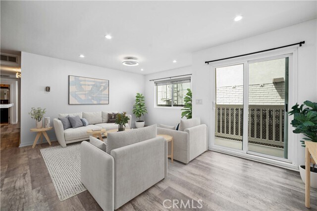 Foto principal - 2411 Prospect Ave
