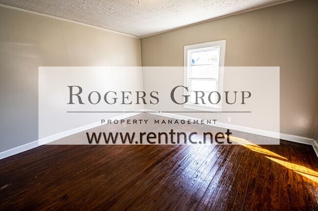 Foto del edificio - 904 Southern Pine St