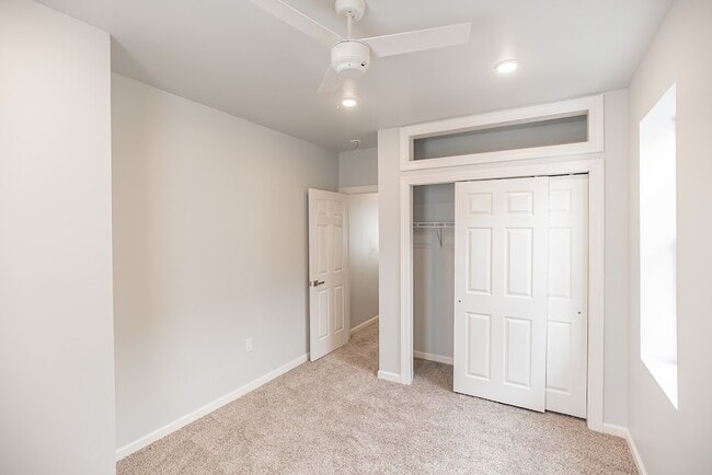 Foto del edificio - 5611 Arlington St