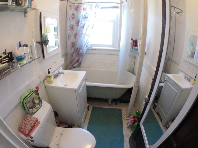 Foto del edificio - 1468 Commonwealth Ave