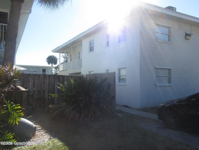 Building Photo - 415 Harrison Ave