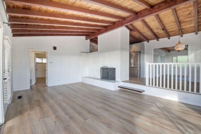 Foto del edificio - 766 Marsolan Ave