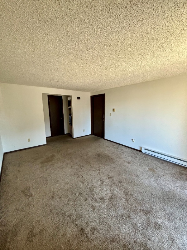 Building Photo - 21-25 Barton Ct