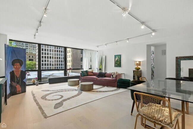 Foto del edificio - 900 N Lake Shore Dr