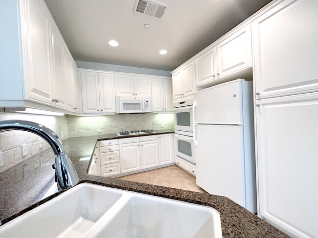 Foto del edificio - 6325 Turnstone St