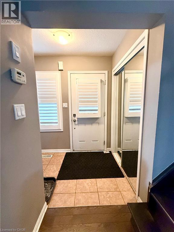 Building Photo - 183 Chase Crescent