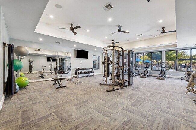 Foto del edificio - Platinum Castle Hills