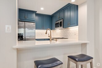 Building Photo - 113 Por La Mar Cir
