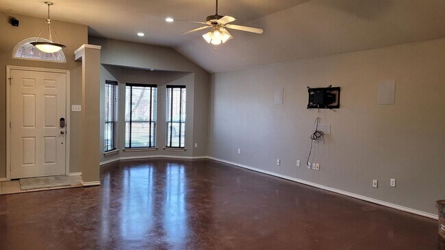 Foto del edificio - Pre-Leasing for January 2024! 4 Bedroom Op...