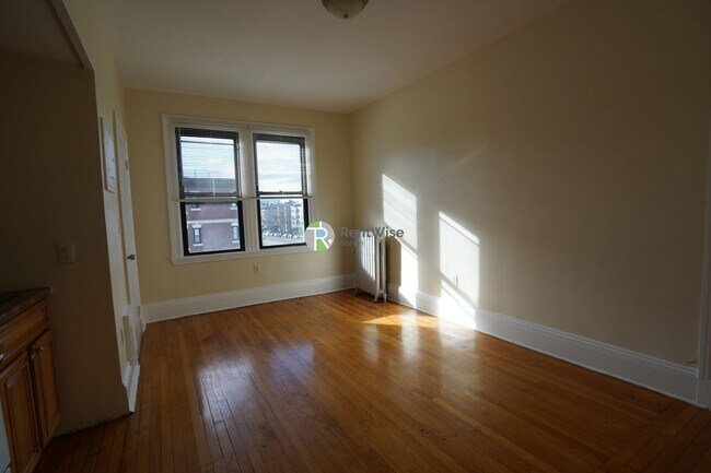 Building Photo - Great value one bedroom - Allston