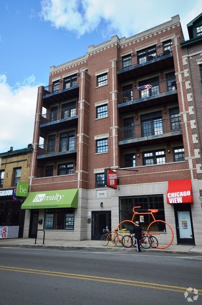 Building Photo - 3355 N Clark St