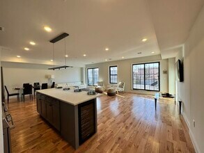 Building Photo - 241 Palisade Ave