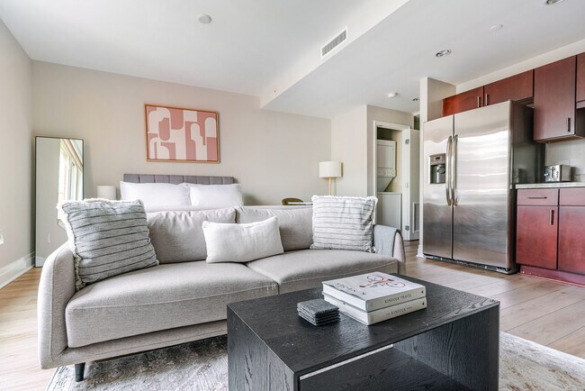 Foto del edificio - 2221 I St NW