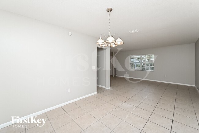 Foto del edificio - 718 Kingswood Loop