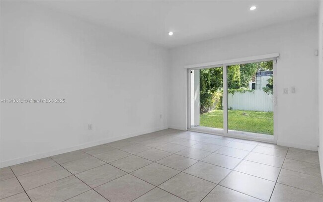 Foto del edificio - 23061 SW 124th Ct