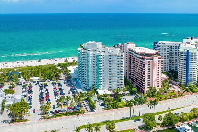 Building Photo - 5255 Collins Ave