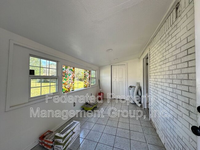 Building Photo - 3952 Bessent Rd