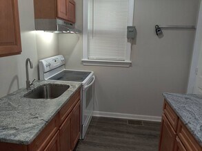 Building Photo - 5535 Crowson St