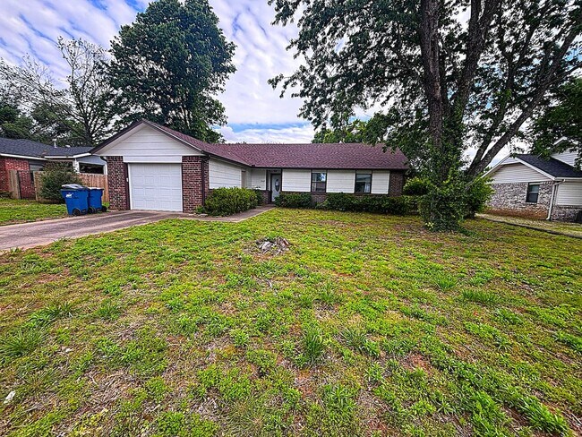 Foto del edificio - 3 Bedroom Single Family Home In Bentonville!