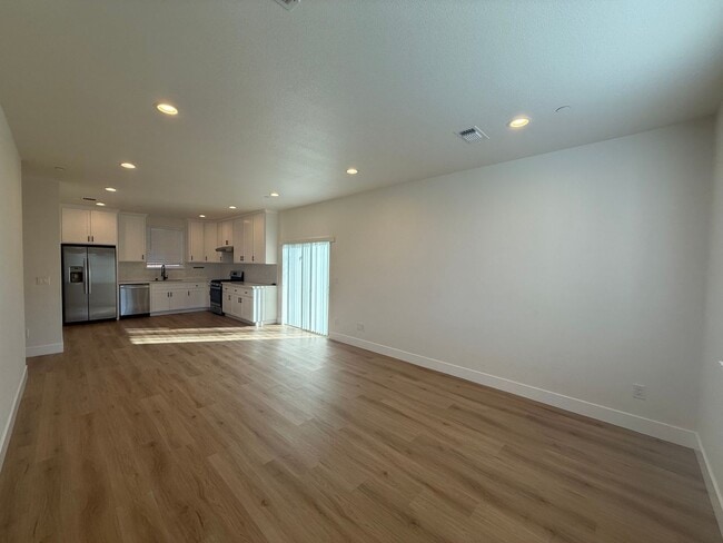 Photo - 8461001/85 Apartment