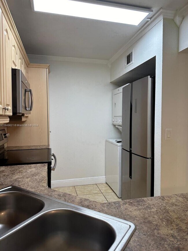 Foto del edificio - 6705 W 26th Dr