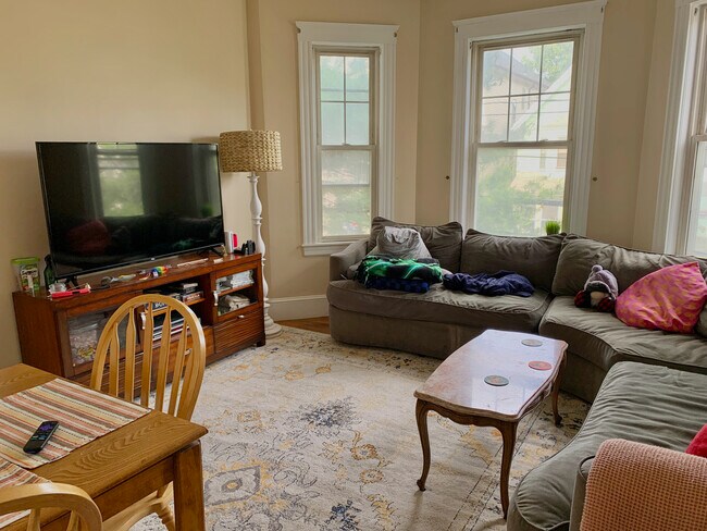 Foto del edificio - 109 Murdock St