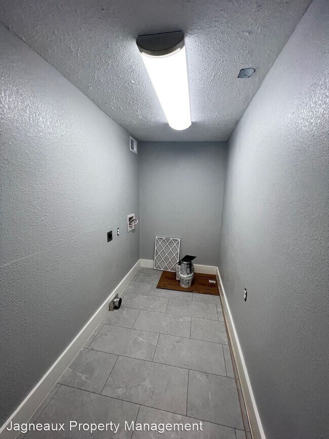 Foto del edificio - 4 br, 2 bath House - 1302 Arkansas St