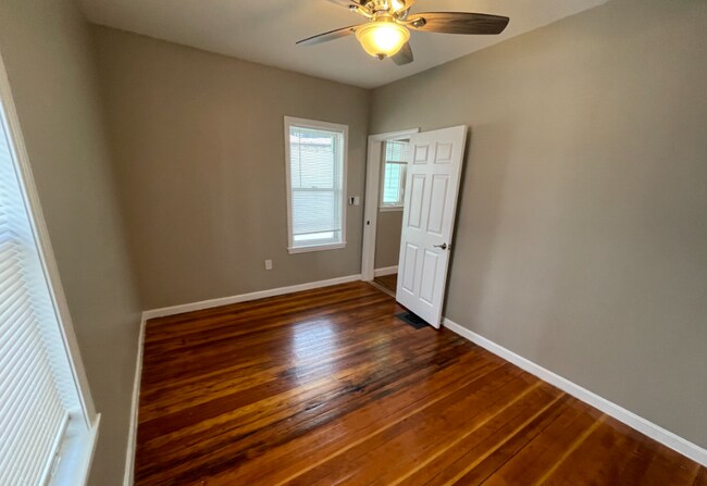 Foto del edificio - 227 Holland St