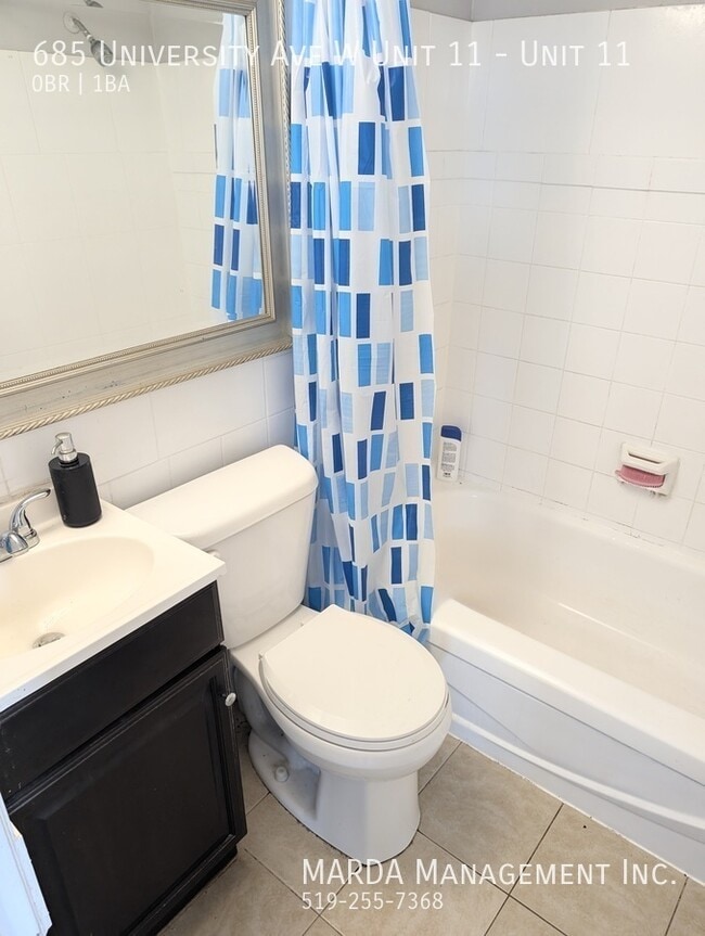 Building Photo - COZY BACHELOR UNIT CLOSE TO U OF W + HYDRO
