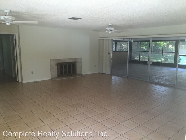 Building Photo - 3546 Avocado Dr