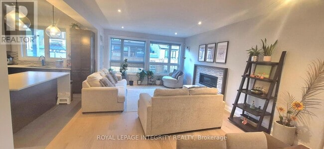 Photo du bâtiment - 341 Haliburton Hts