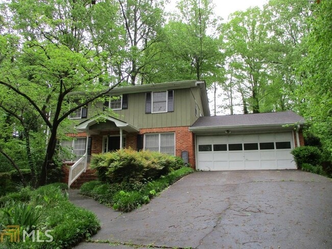 Building Photo - 2811 Tony Dr SW
