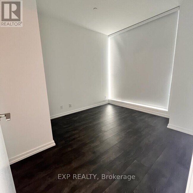 Building Photo - 1000 Portage Pkwy