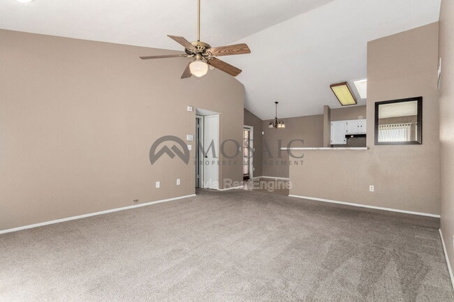 Foto del edificio - 3214 N Ash Dr