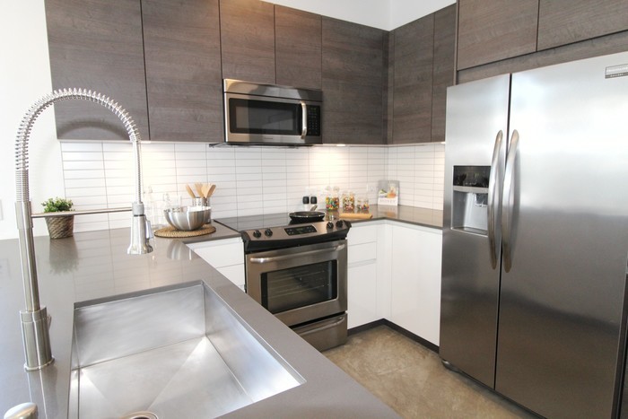 Foto principal - 4021 8th Ave