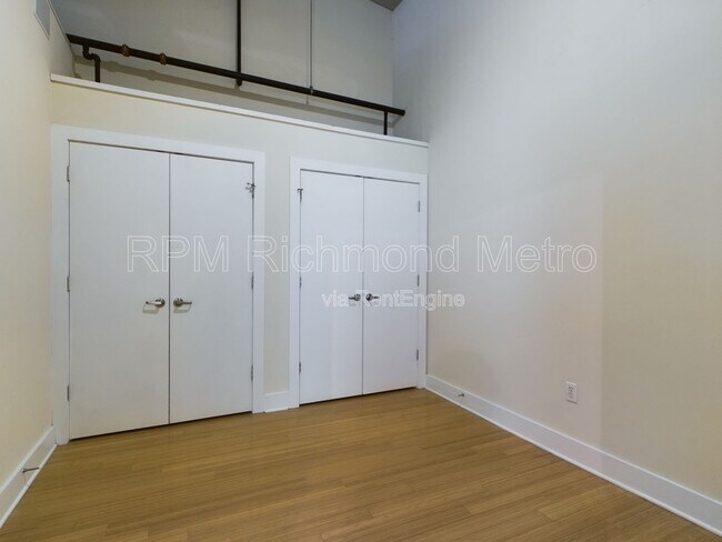 Foto del edificio - 815 Perry St