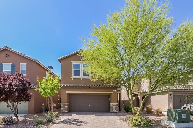 Building Photo - *COMING SOON 7-22-24* Breathtaking 5 Bedro...