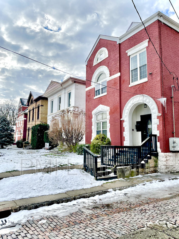 Building Photo - 1012 S Floyd St